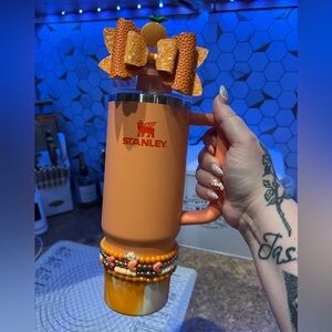 Stanley 30oz Nectarine with Accessories